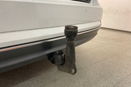 valkoinen Audi A4 2018 kuva 24.