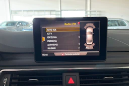 Musta Audi A4 2018 kuva 15.