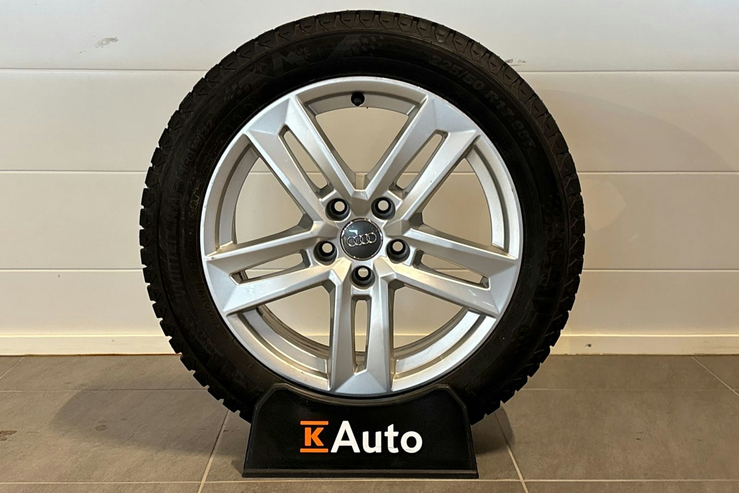 Vihreä Audi A4 2018 kuva 11.