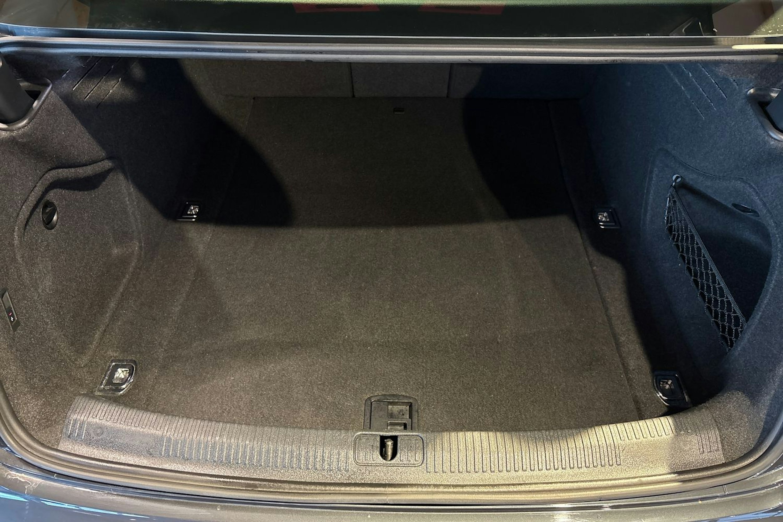 Vihreä Audi A4 2018 kuva 16.