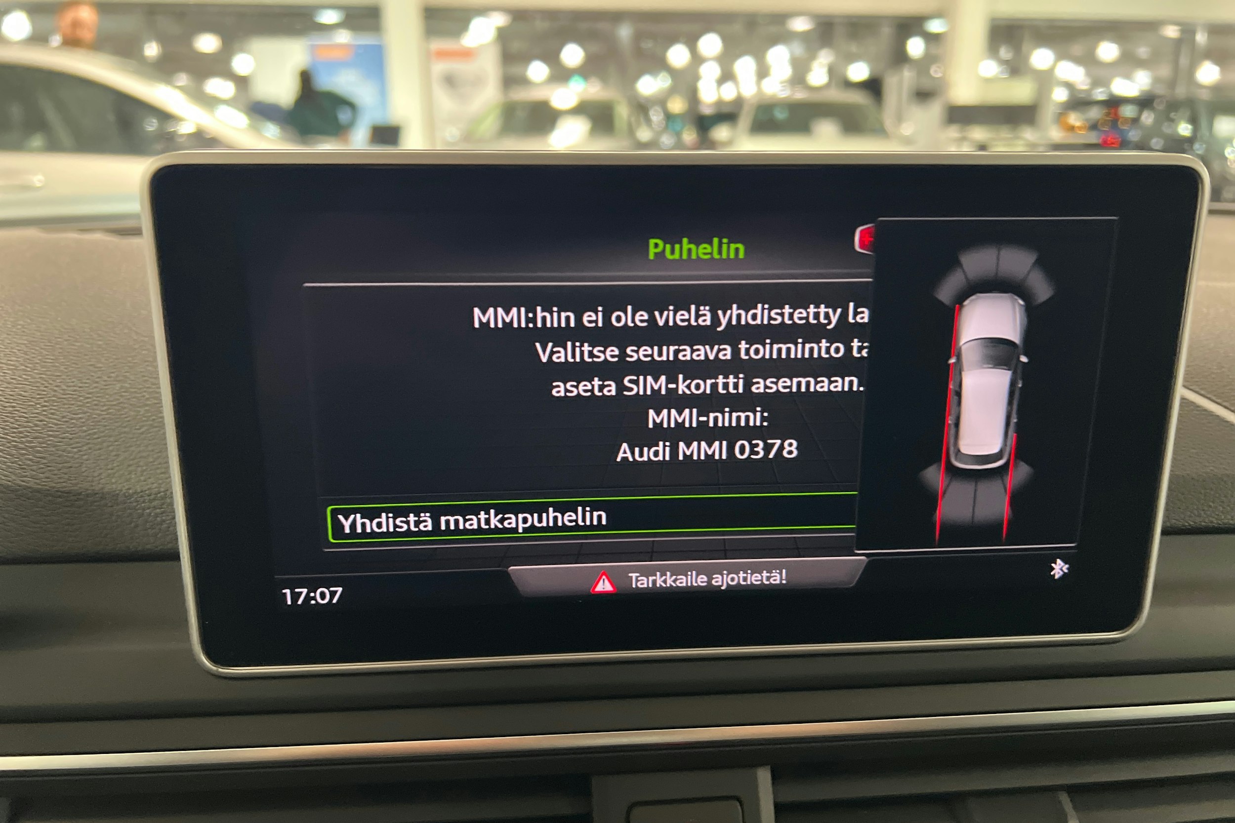 valkoinen Audi A4 2018 kuva 15.