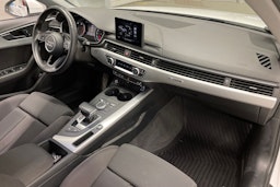 valkoinen Audi A4 2018 kuva 28.