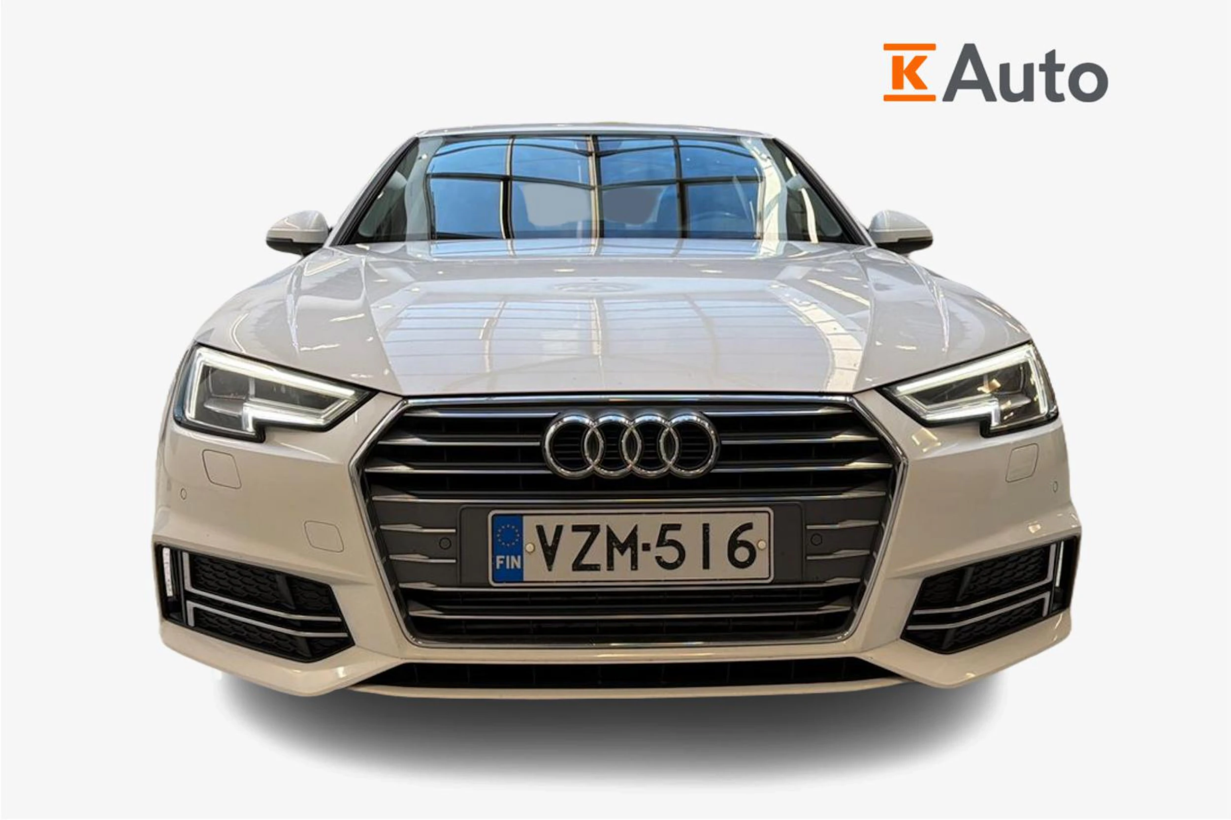 valkoinen Audi A4 2018 kuva 4.