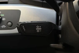 valkoinen Audi A4 2018 kuva 16.