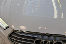 valkoinen Audi A4 2018 kuva 34.