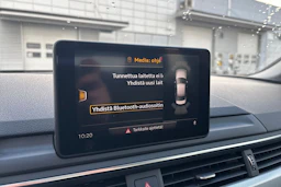 valkoinen Audi A4 2018 kuva 9.