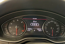valkoinen Audi A4 2018 kuva 11.
