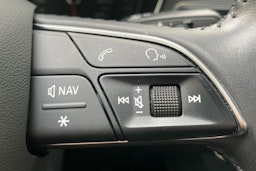 valkoinen Audi A4 2018 kuva 20.