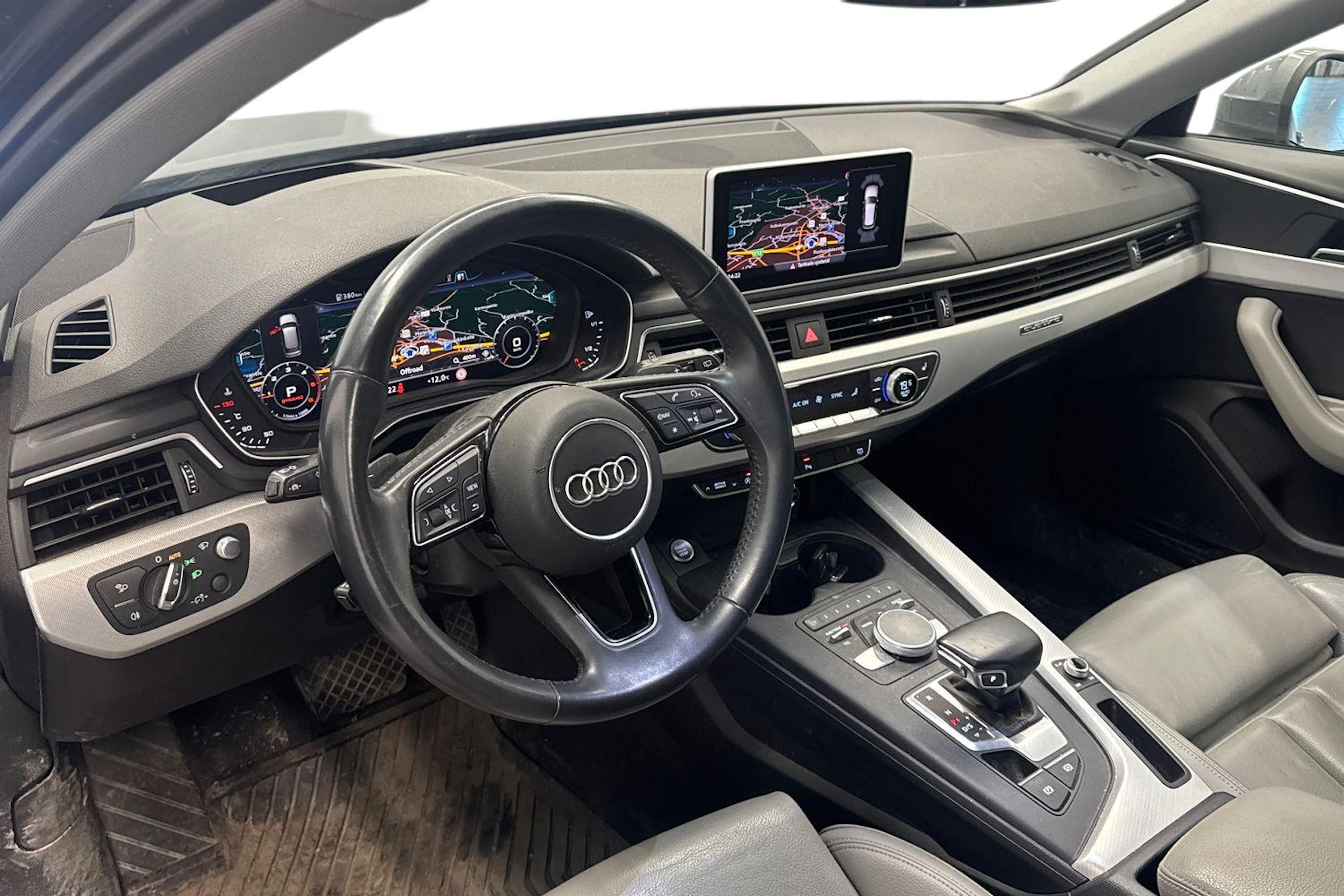harmaa Audi A4 2018 kuva 3.