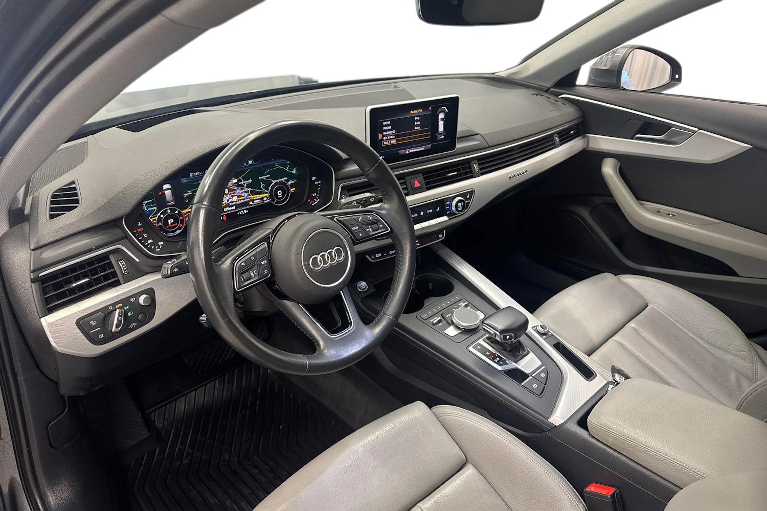 harmaa Audi A4 2018 kuva 8.