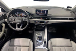 harmaa Audi A4 2018 kuva 9.