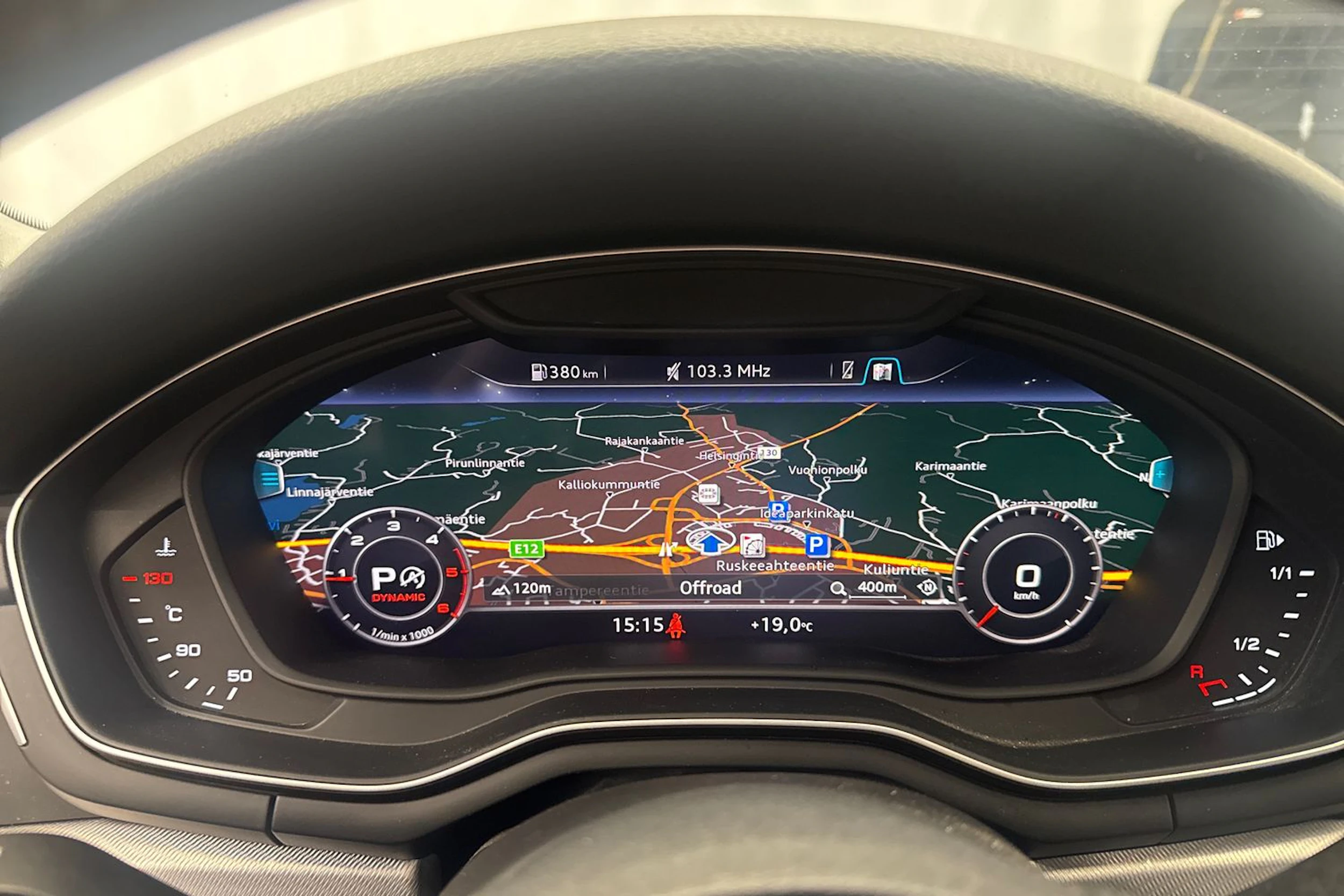 harmaa Audi A4 2018 kuva 20.