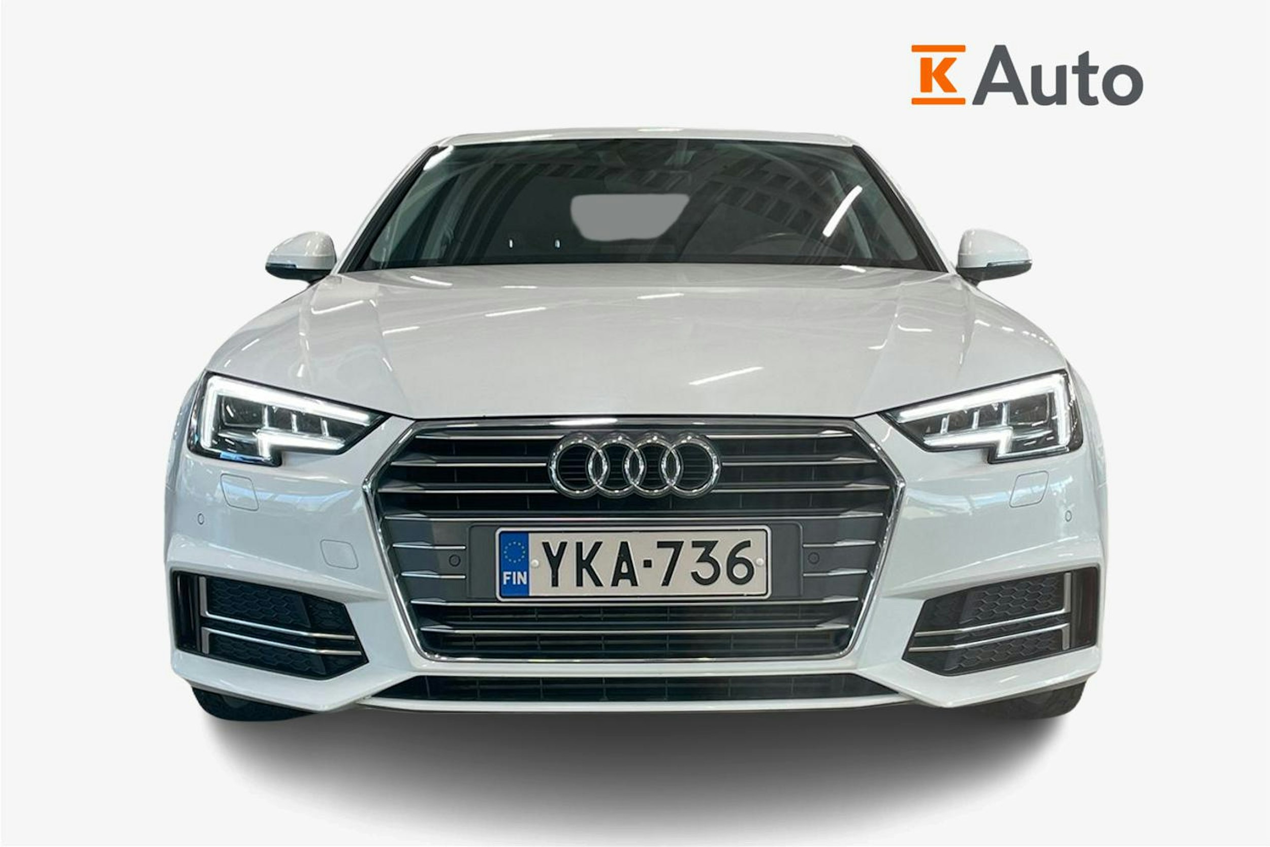 valkoinen Audi A4 2018 kuva 5.
