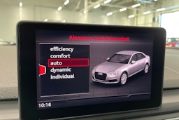 valkoinen Audi A4 2018 kuva 26.