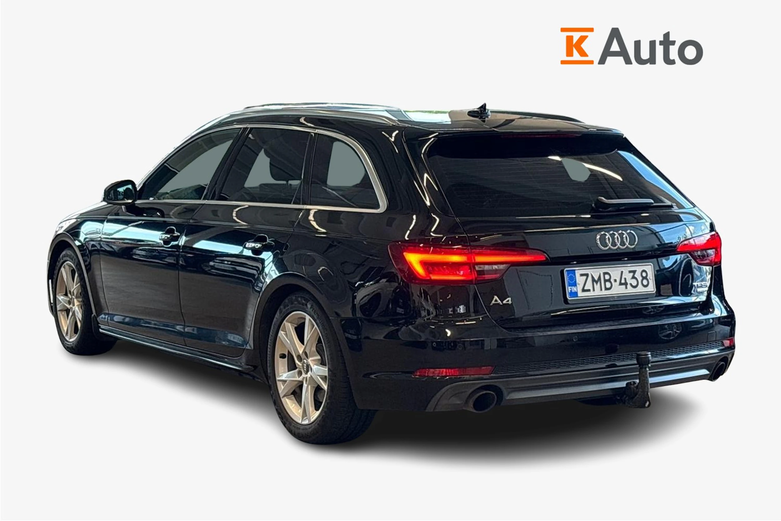 musta Audi A4 2018 kuva 2.