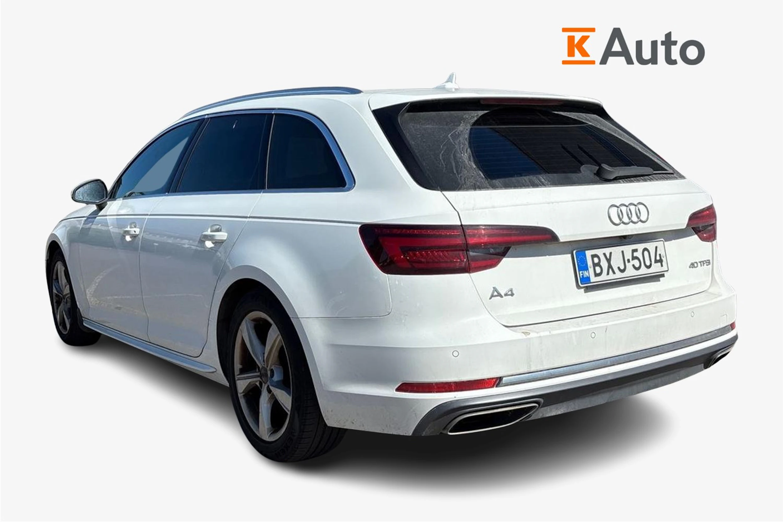 valkoinen Audi A4 2019 kuva 2.