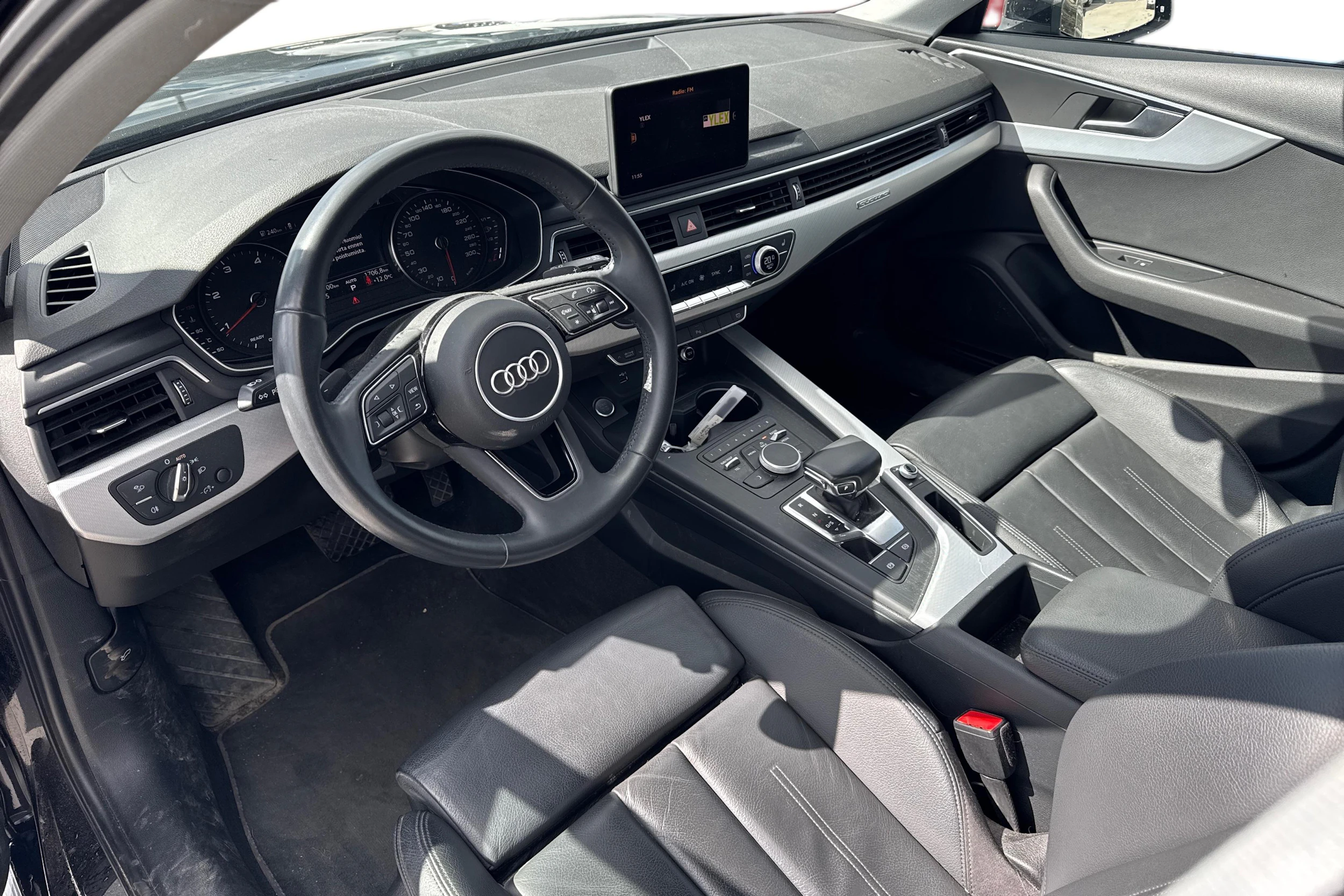 musta Audi A4 2019 kuva 3.