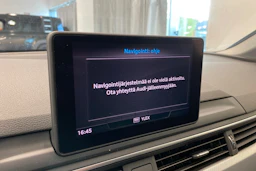 Musta Audi A4 2019 kuva 16.