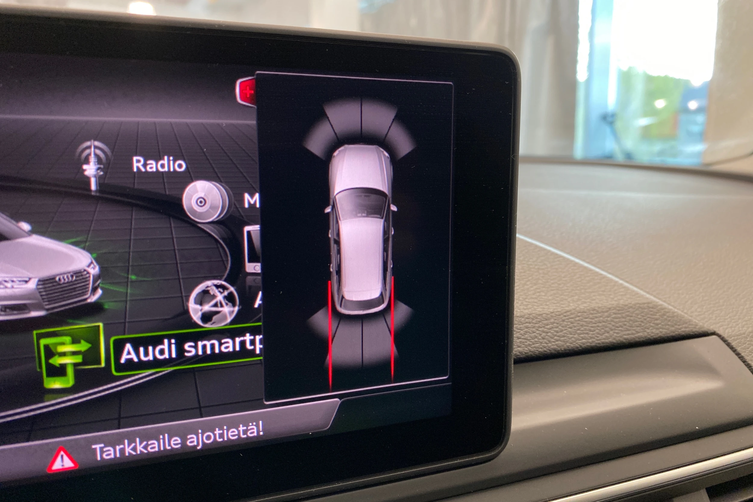 Musta Audi A4 2019 kuva 18.