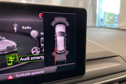 Musta Audi A4 2019 kuva 18.