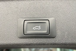 Musta Audi A4 2019 kuva 25.