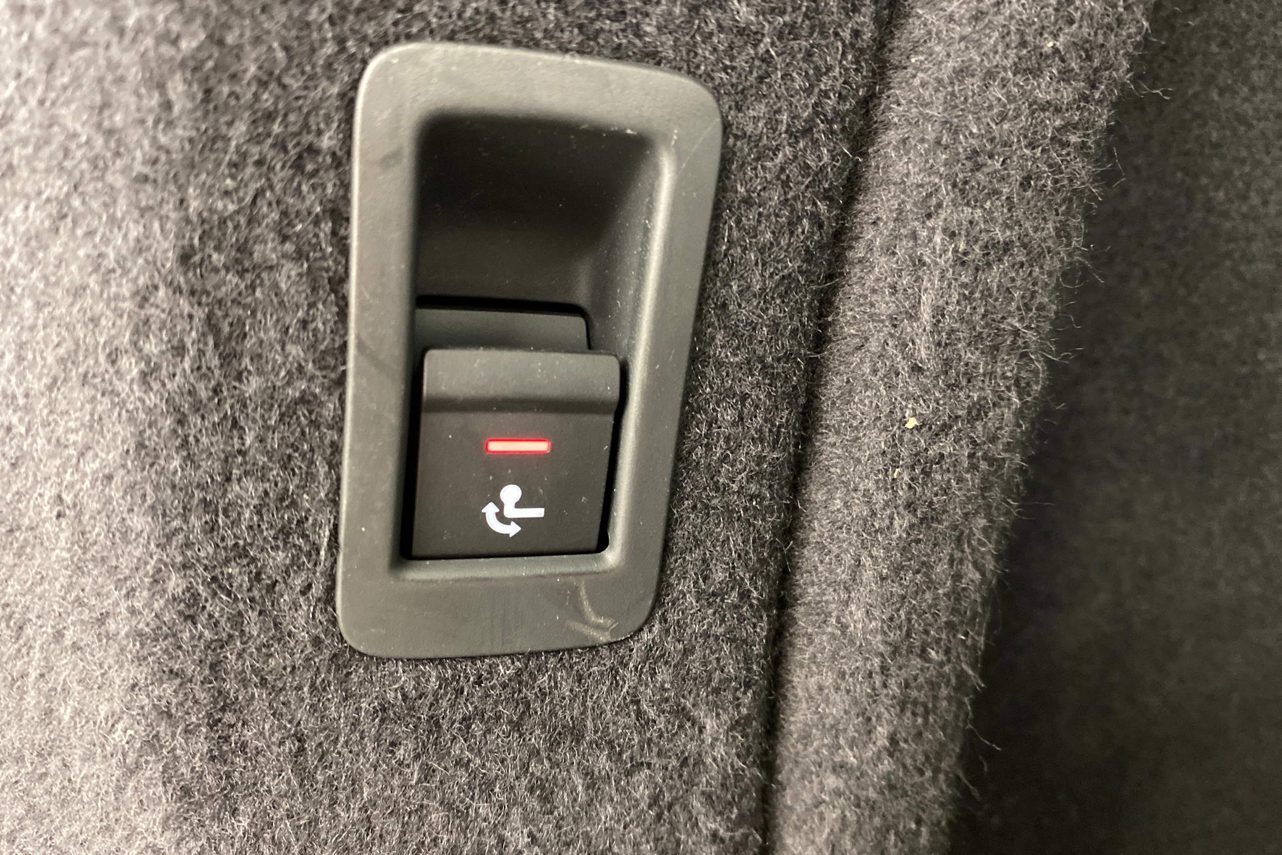 Musta Audi A4 2019 kuva 26.