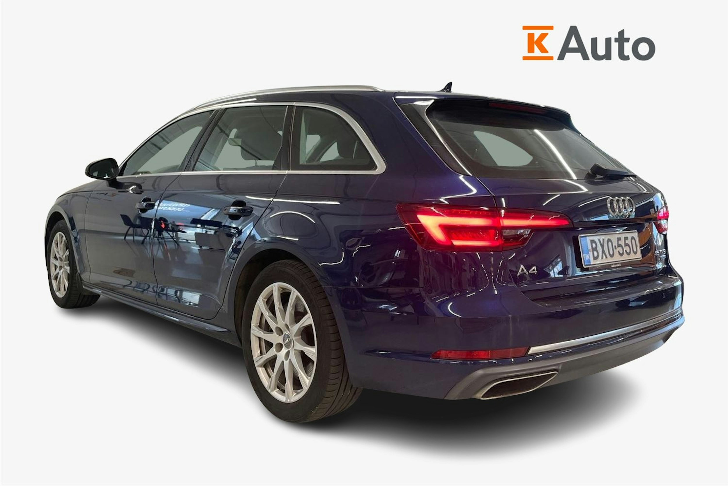 Sininen Audi A4 2019 kuva 2.