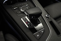 Sininen Audi A4 2019 kuva 21.