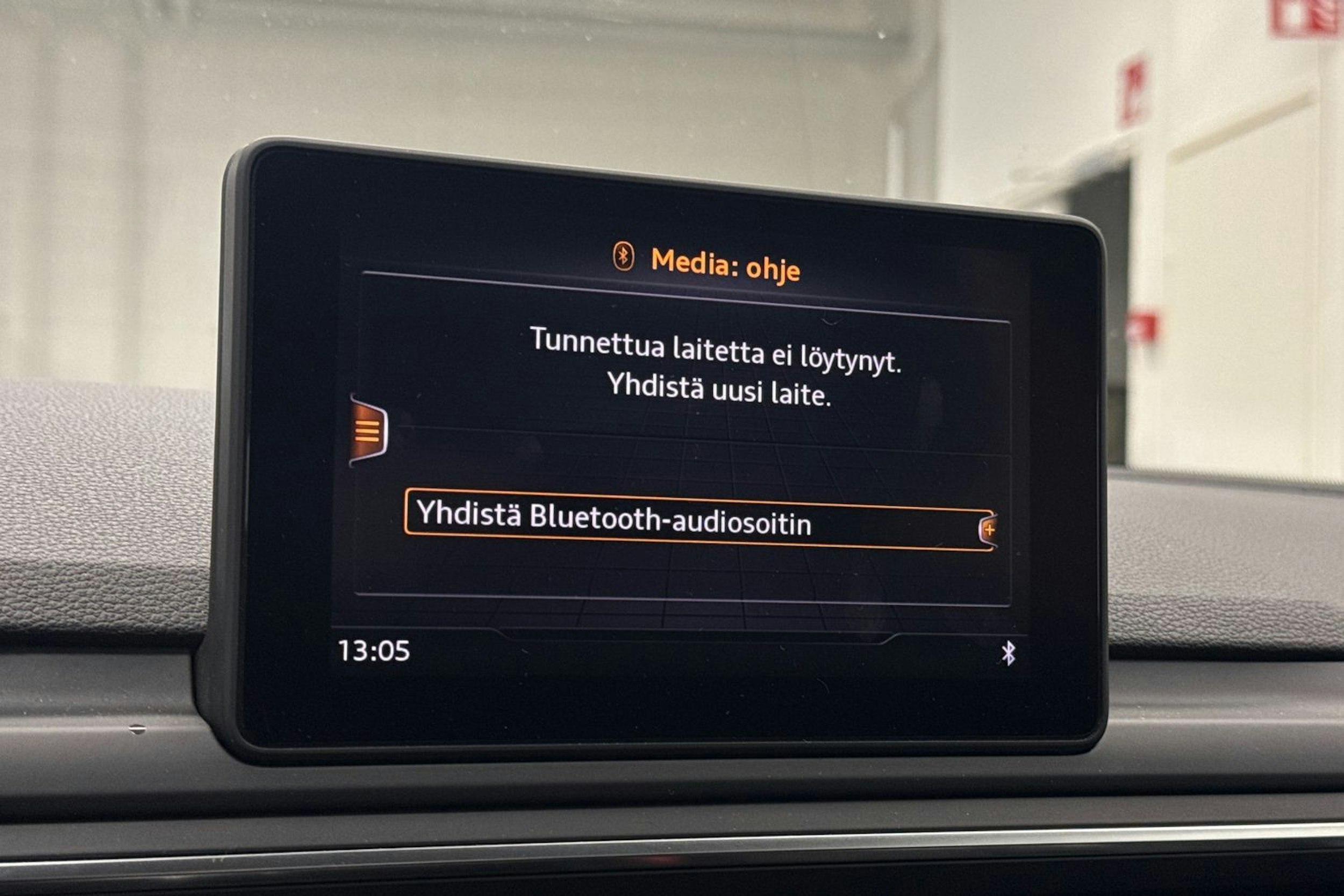 Sininen Audi A4 2019 kuva 27.