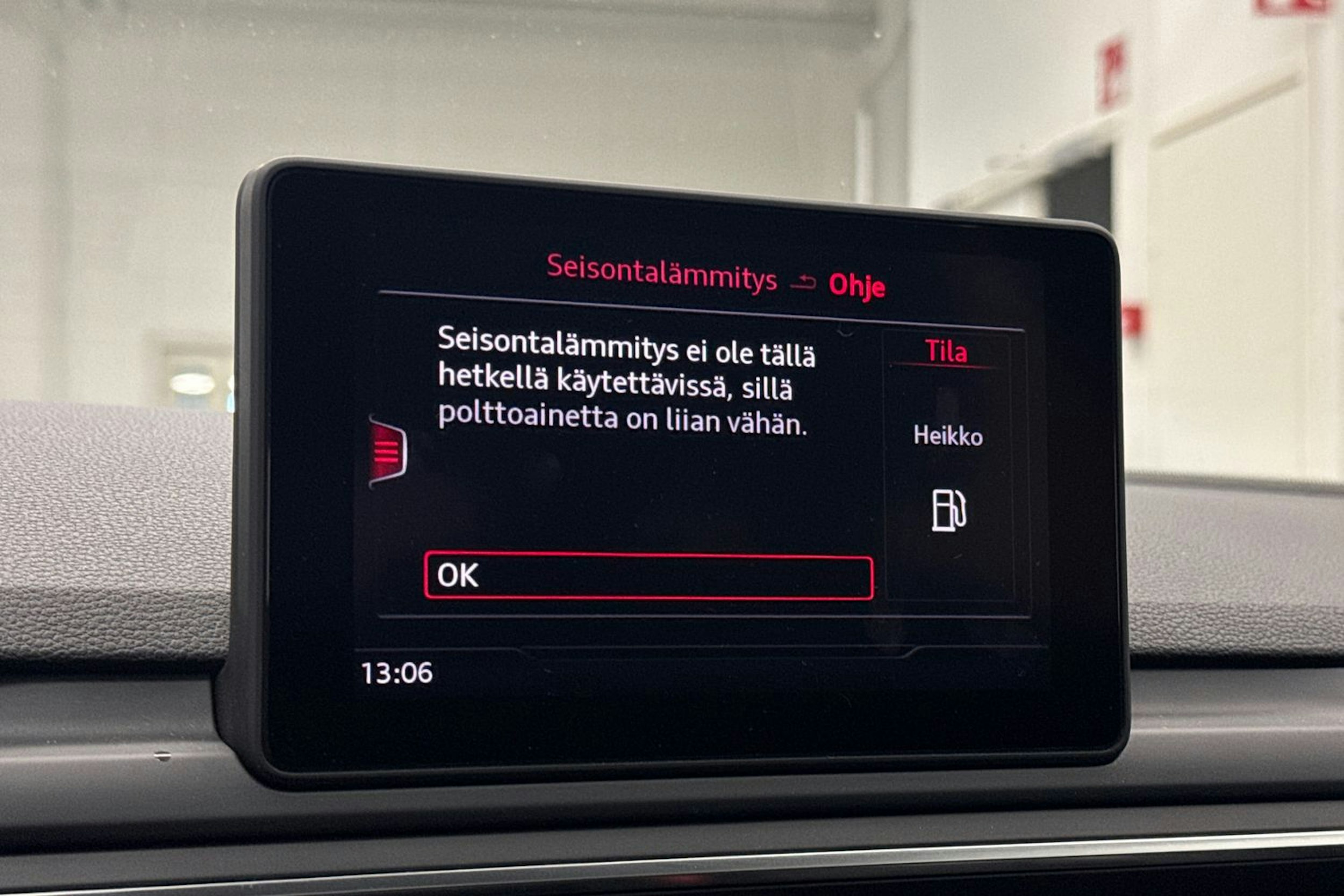 Sininen Audi A4 2019 kuva 31.
