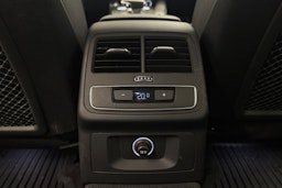 Sininen Audi A4 2019 kuva 34.