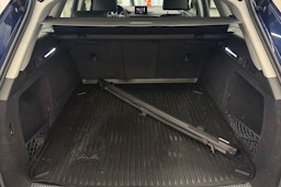 Sininen Audi A4 2019 kuva 35.