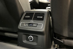 musta Audi A4 2019 kuva 17.