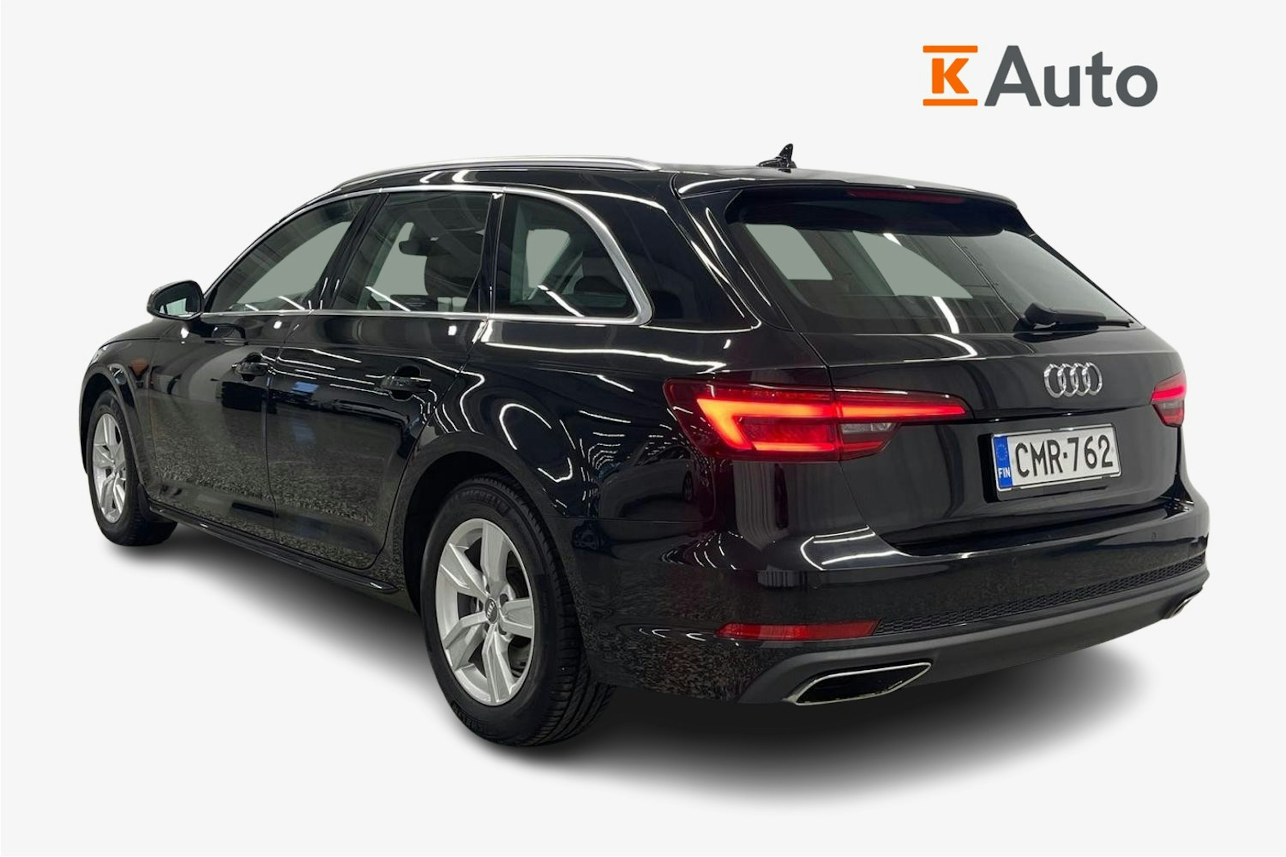 musta Audi A4 2019 kuva 2.