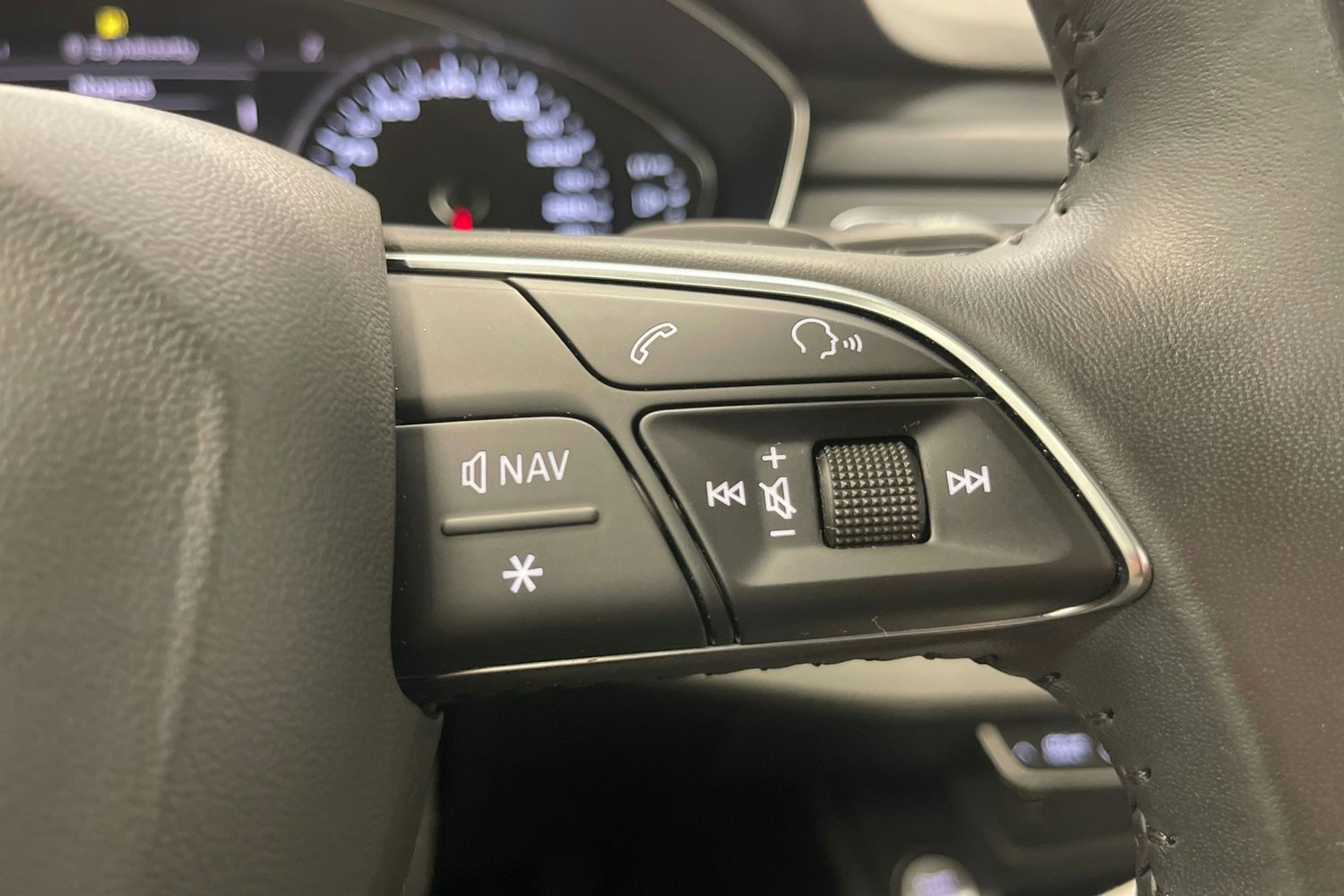 musta Audi A4 2019 kuva 15.