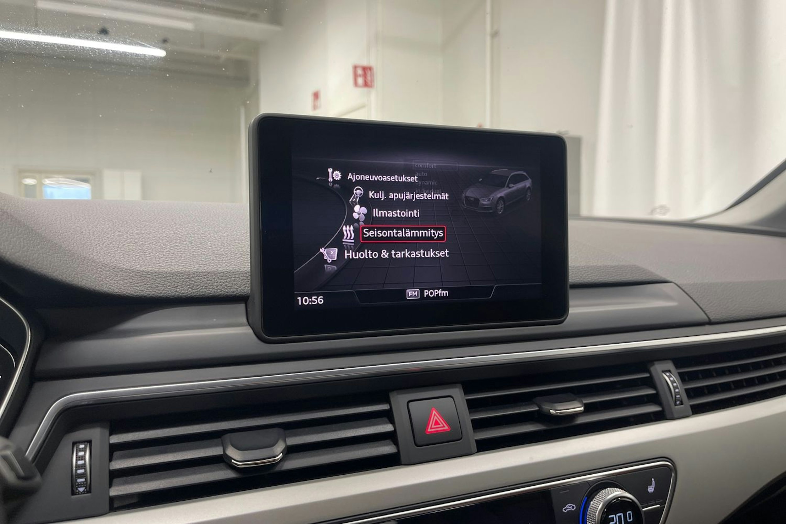 musta Audi A4 2019 kuva 19.