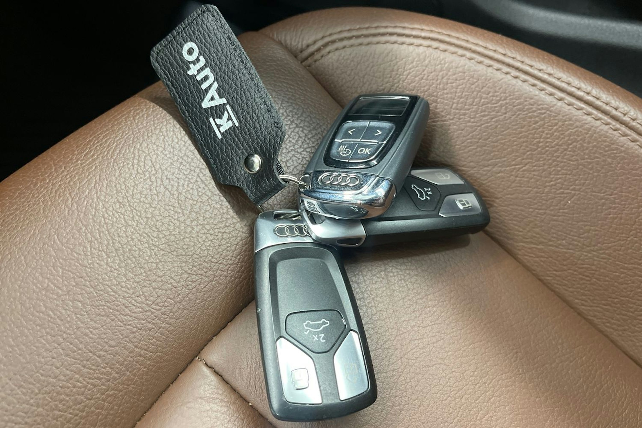 musta Audi A4 2019 kuva 22.