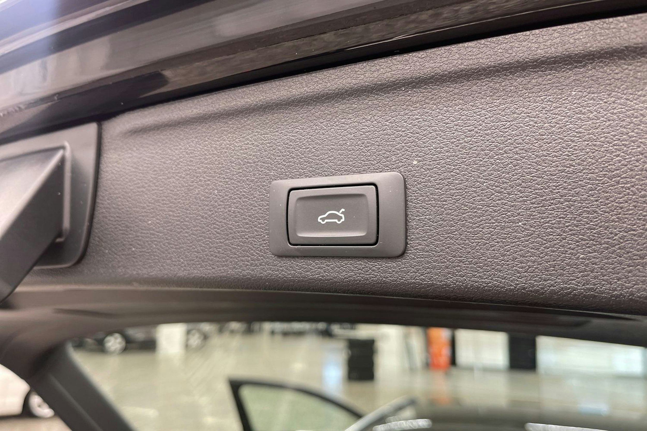 musta Audi A4 2019 kuva 23.