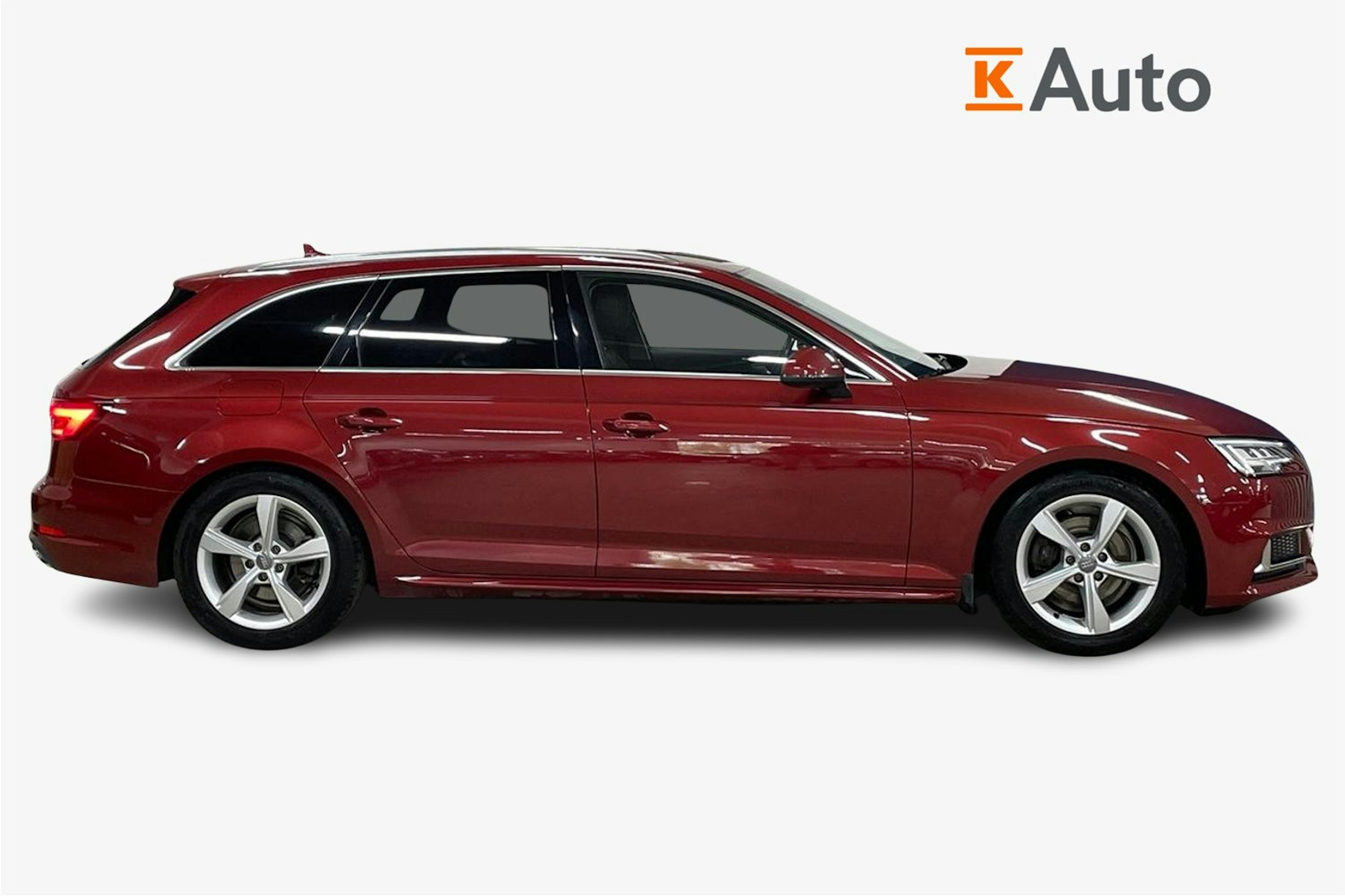 Punainen Audi A4 2019 kuva 6.