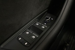 Punainen Audi A4 2019 kuva 19.