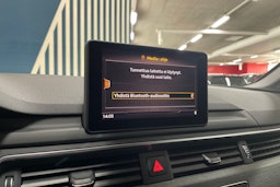 Punainen Audi A4 2019 kuva 22.