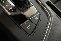 Punainen Audi A4 2019 kuva 34.