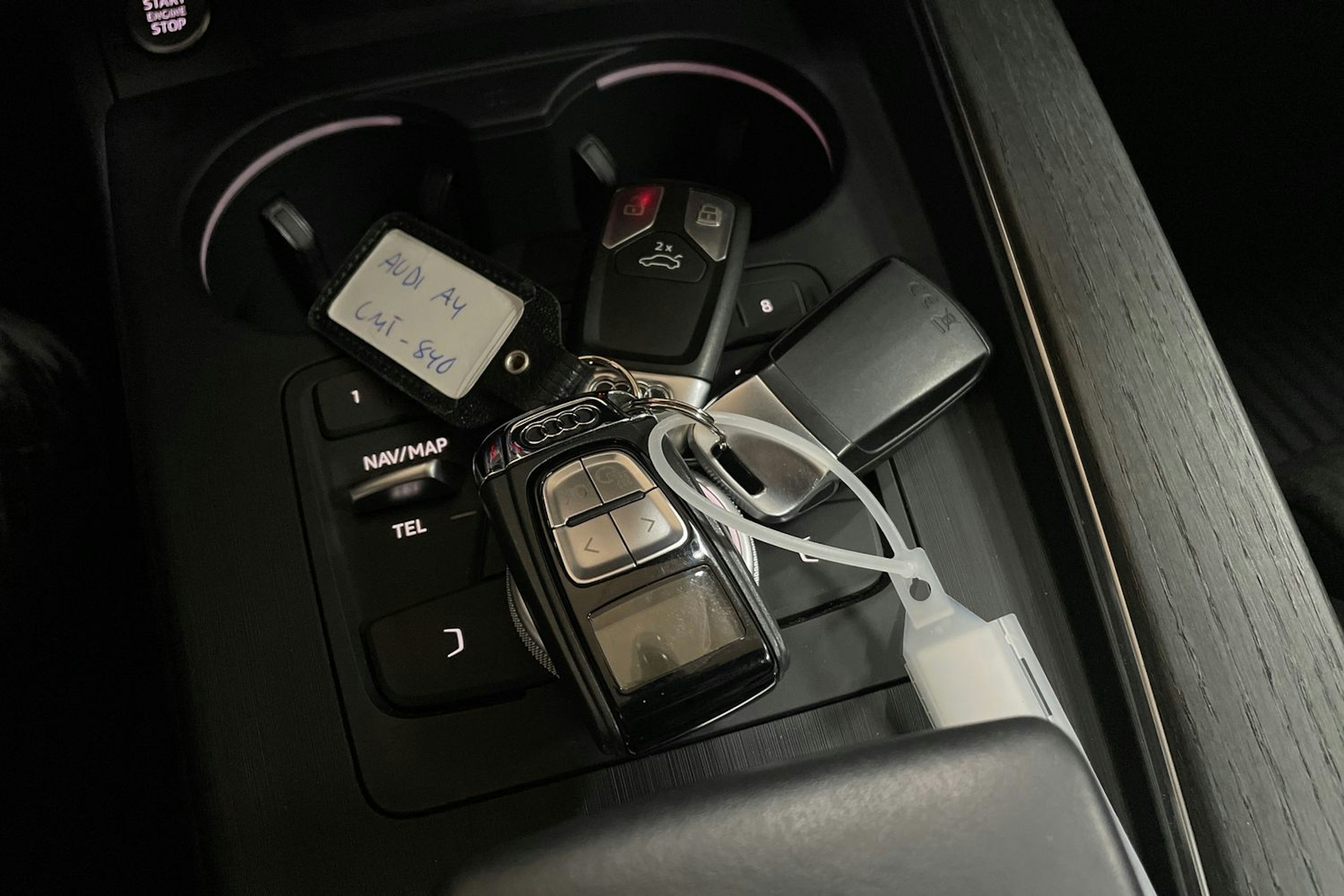 Punainen Audi A4 2019 kuva 35.