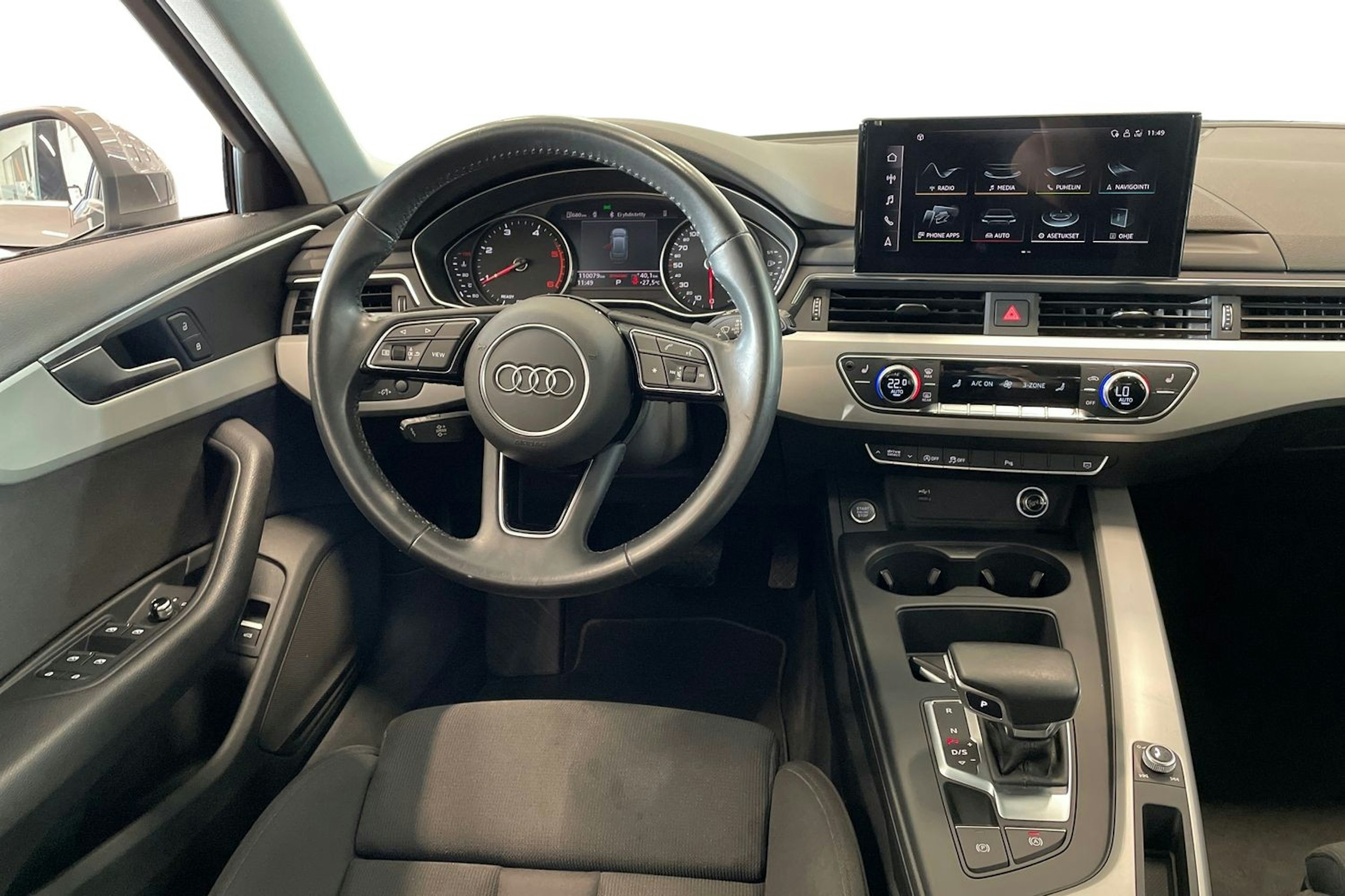 harmaa Audi A4 2019 kuva 7.