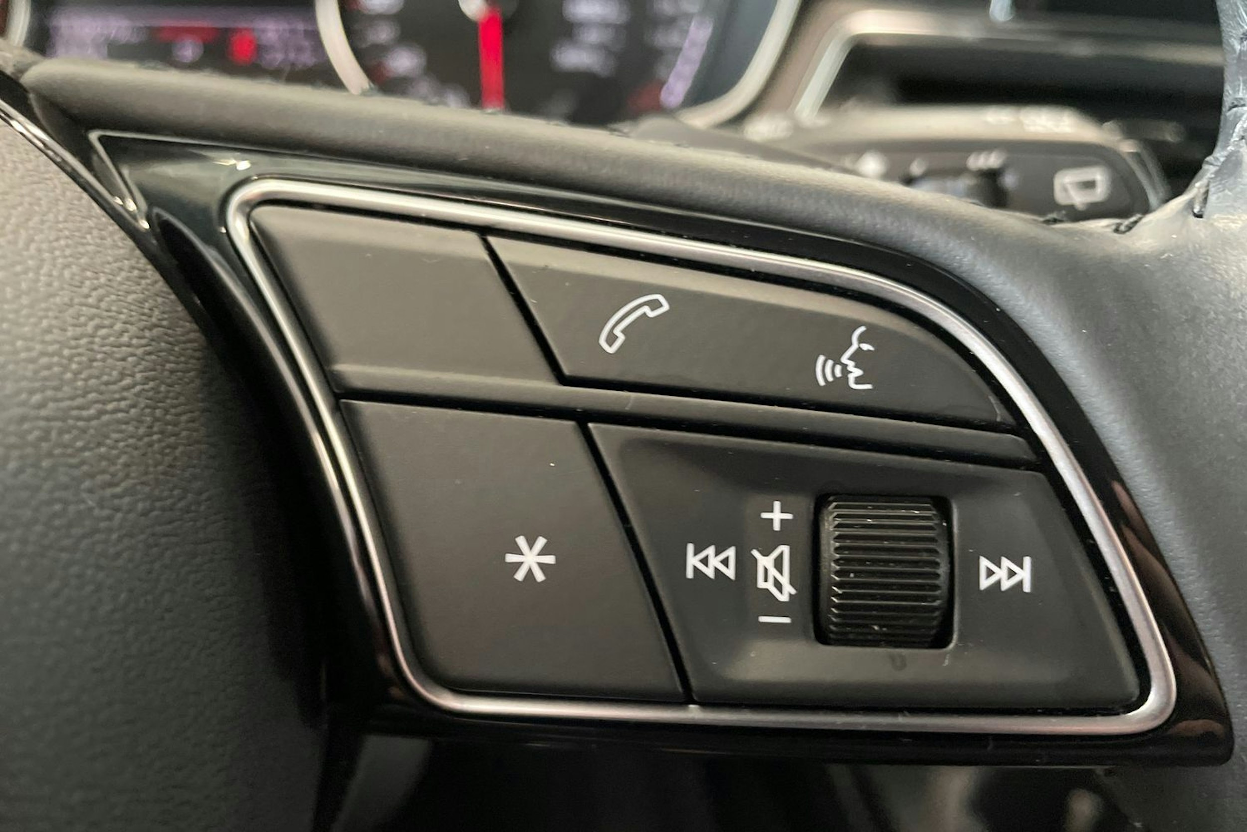 harmaa Audi A4 2019 kuva 14.