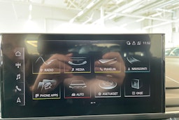 harmaa Audi A4 2019 kuva 19.