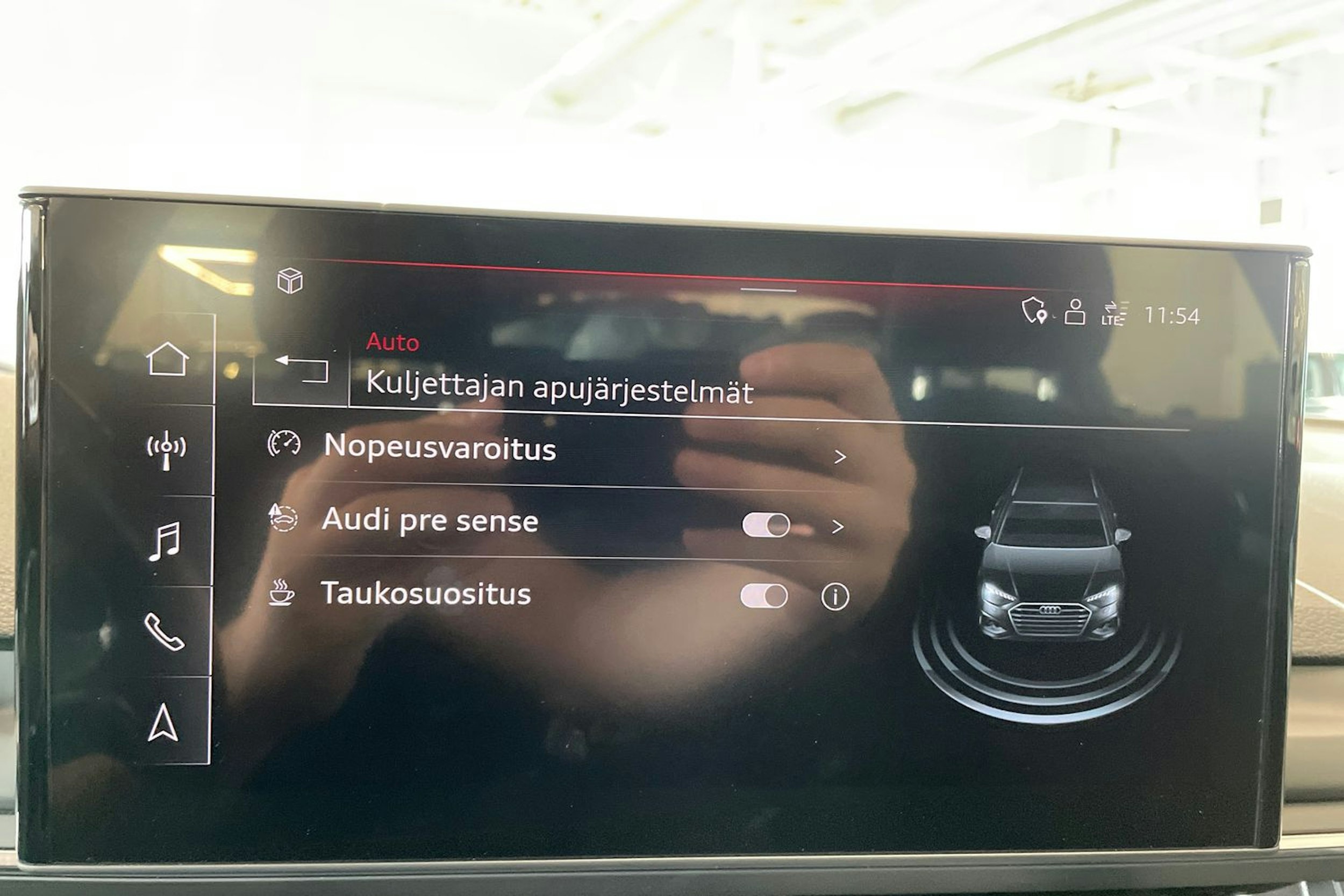 harmaa Audi A4 2019 kuva 26.