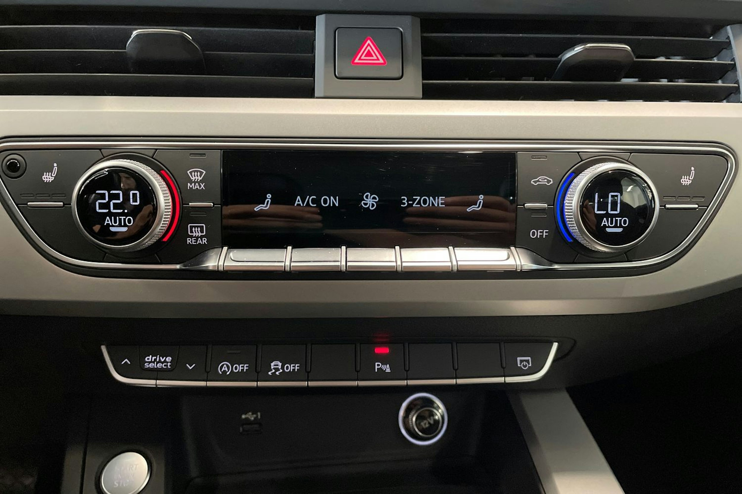 harmaa Audi A4 2019 kuva 28.