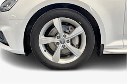 valkoinen Audi A4 2019 kuva 12.