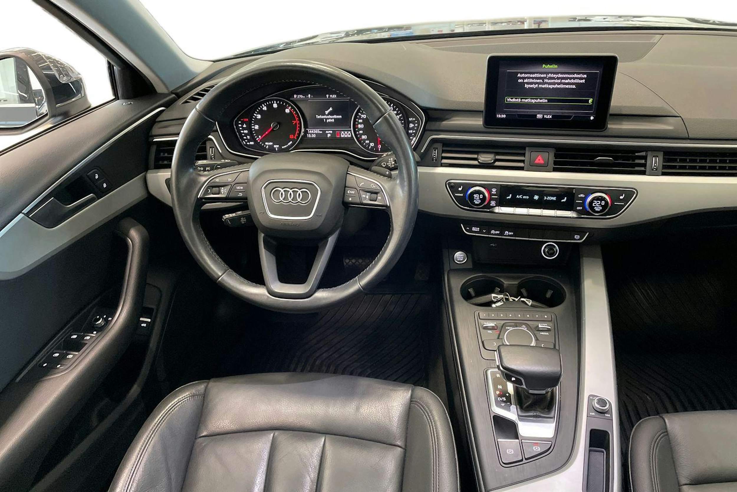 harmaa Audi A4 2019 kuva 9.